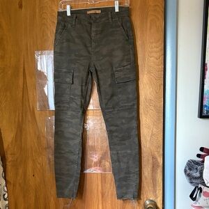 Joe’s Jeans Women’s Charlie Ankle Cargo Skinny Camouflage Pants